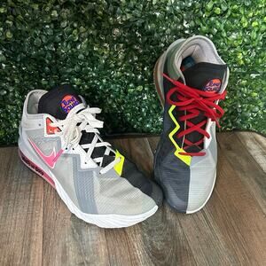°｡⋆♡ Nike LeBron 18 Low Sylvester vs Tweety Space Jam Sneakers Men Sz 7 (F)